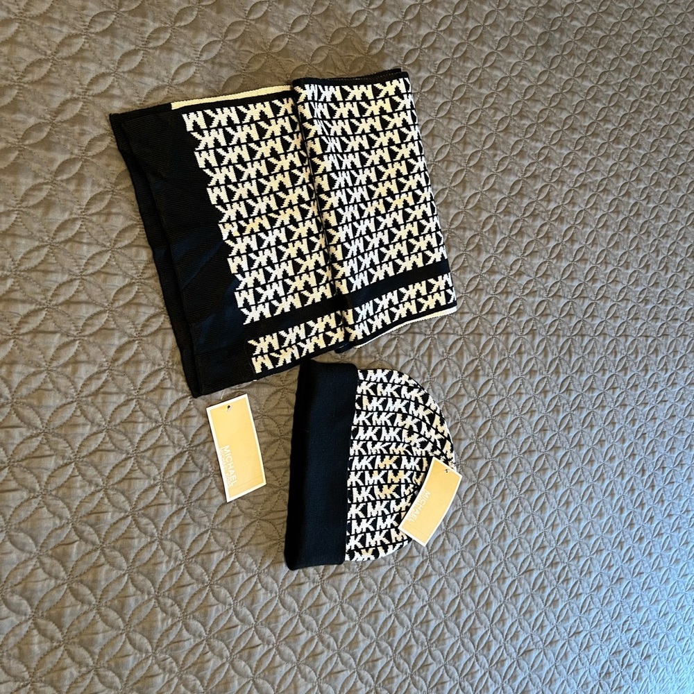 Michael Kors Black and White Beanie and Scarf Set